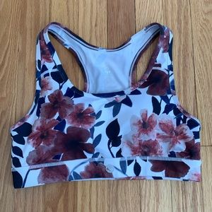 Senita Athletics Sarah sports bra